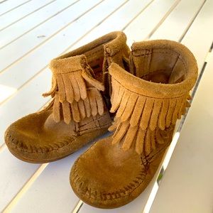 Minnetonka Moccasins- toddler girls size 7
